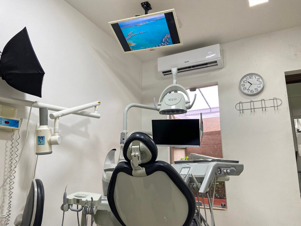 Home 13 Clínica odontológica, Dentista cosmético, Espaço de coworking, Periodontia e implantes dentários, Radiologia odontológica, Dentista, Endodontista, Cirurgião dentista, Odontopediatra